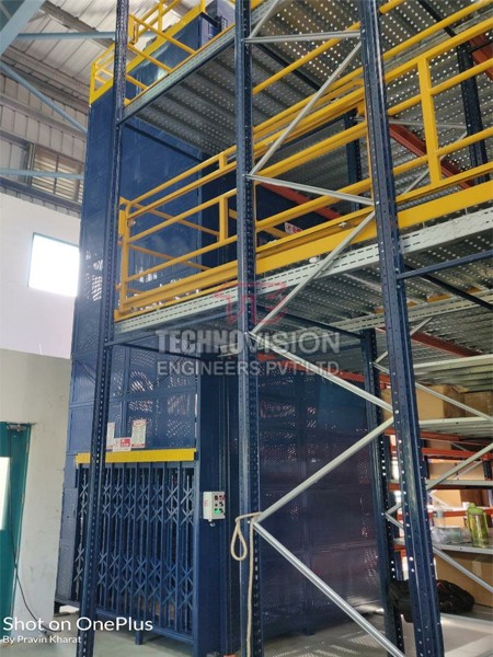 Vertical Reciprocating Conveyor